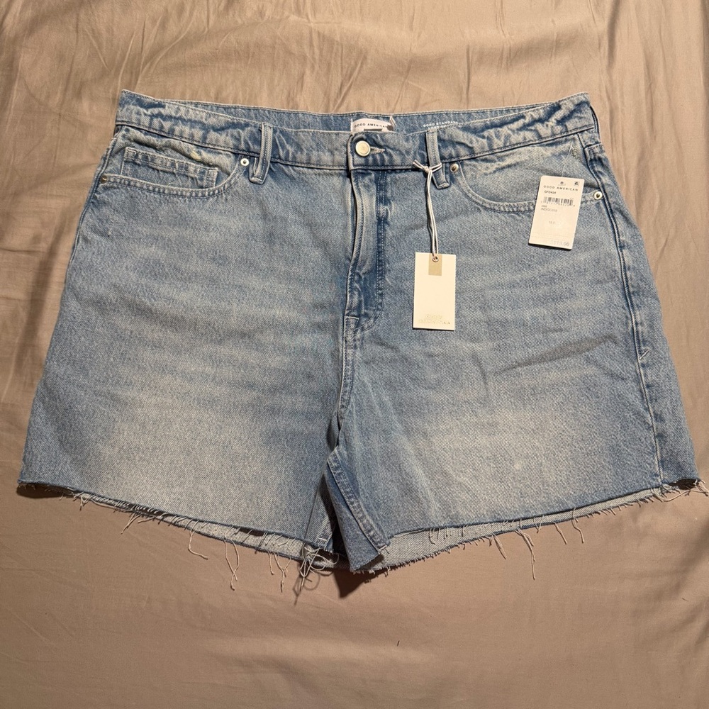 Good American Good Standard Long Short Raw Hem Indigo Blue Jean Shorts Women’s